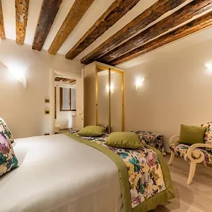  Apartamento Nike Italia